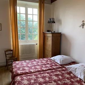 https://le-clos-saint-guilhem.hotels-rhonealpes.com
